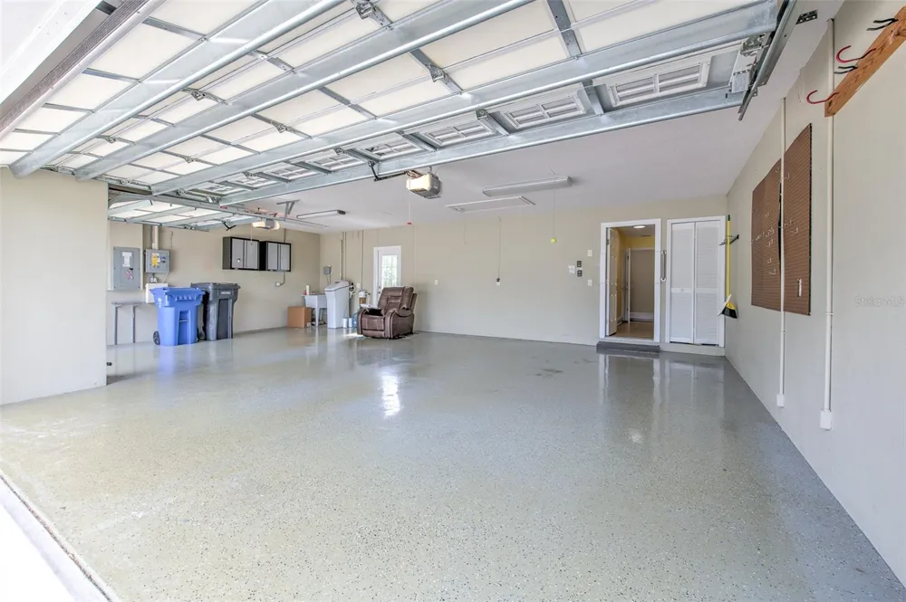 5207 MERION RD Valrico, FL 33596