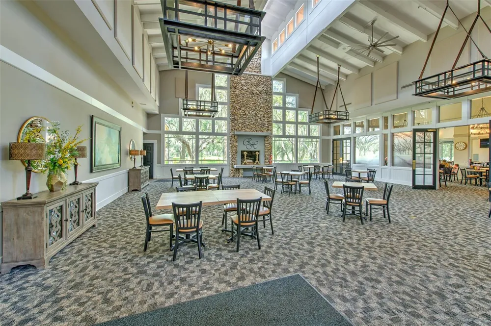 5207 MERION RD Valrico, FL 33596