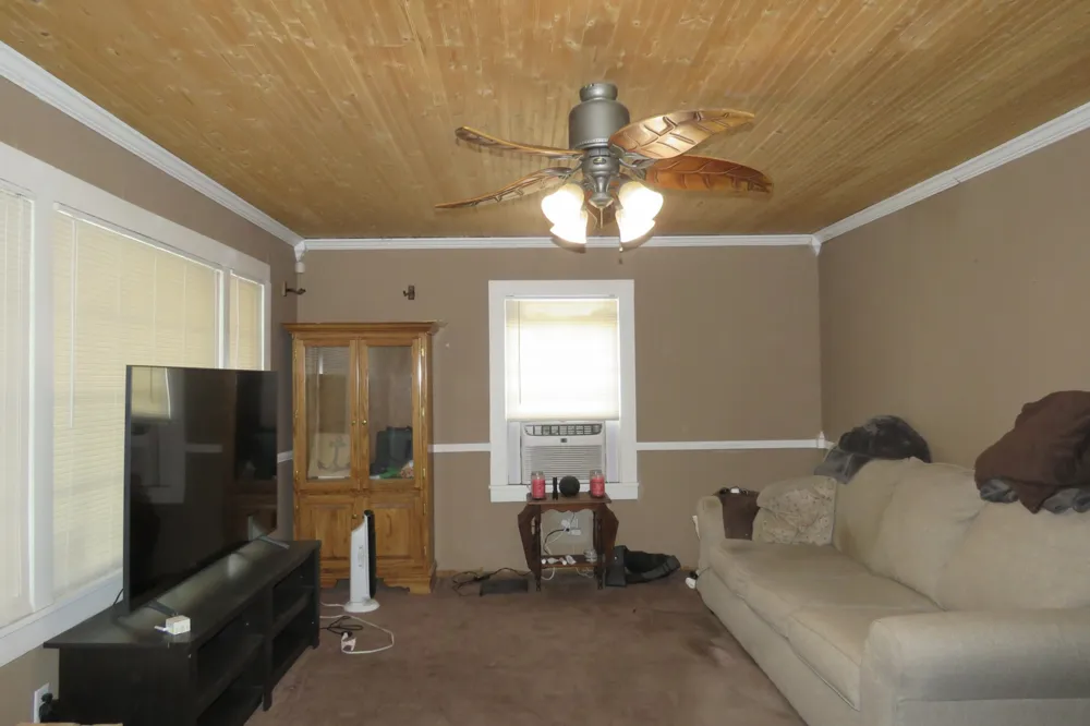 352 N Spring St Sparta, TN 38583