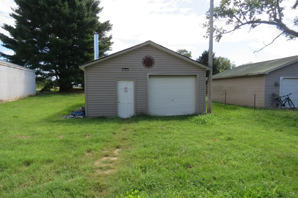 352 N Spring St Sparta, TN 38583