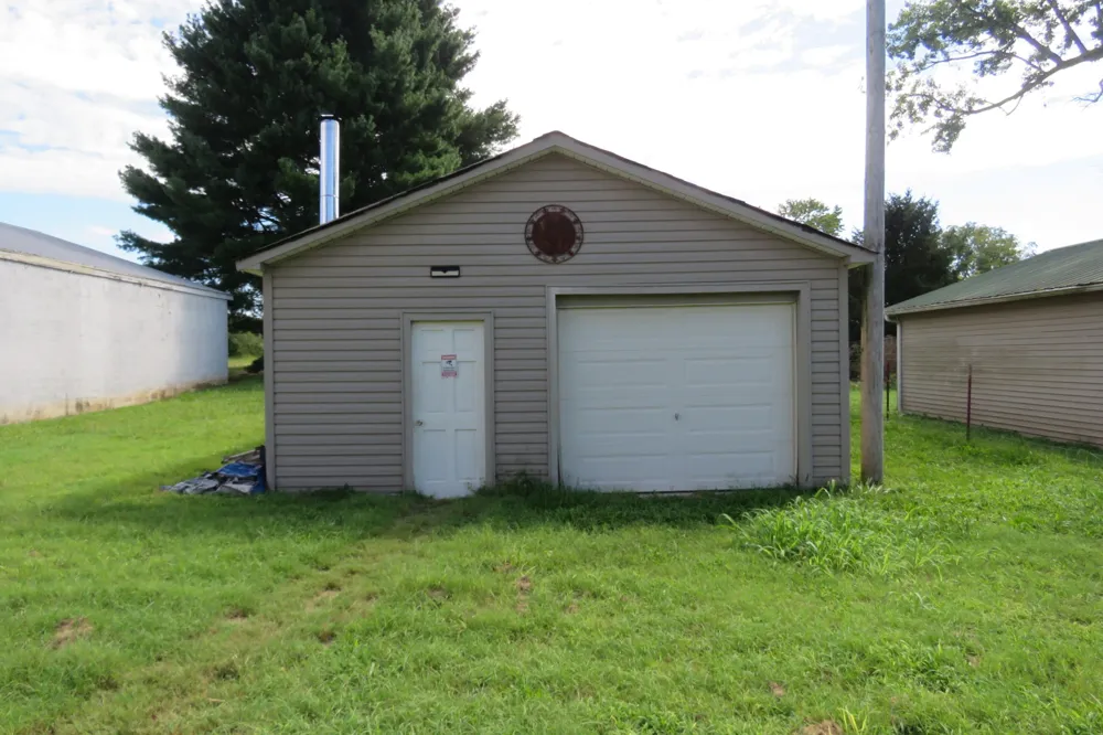 352 N Spring St Sparta, TN 38583