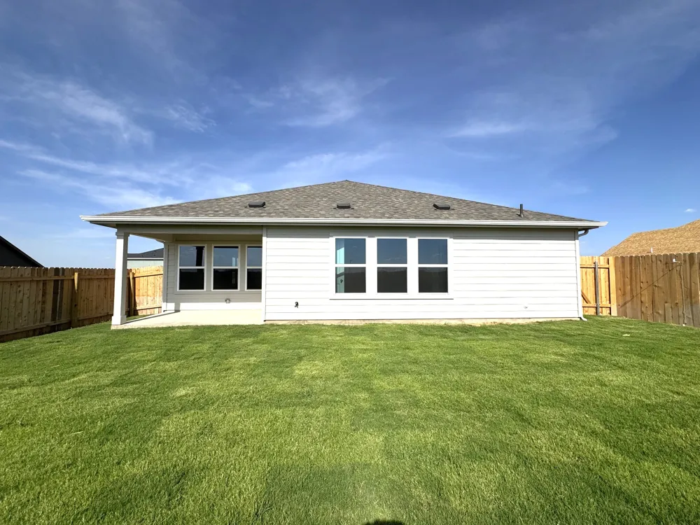 709 Red Wolf Drive Jarrell, TX 76537