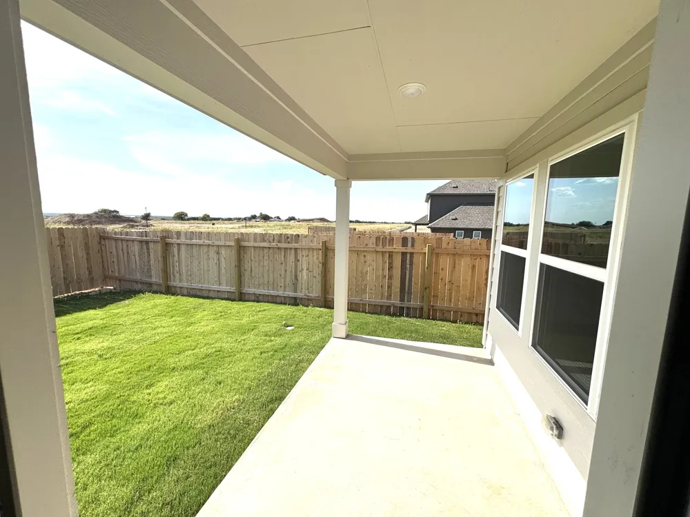 709 Red Wolf Drive Jarrell, TX 76537