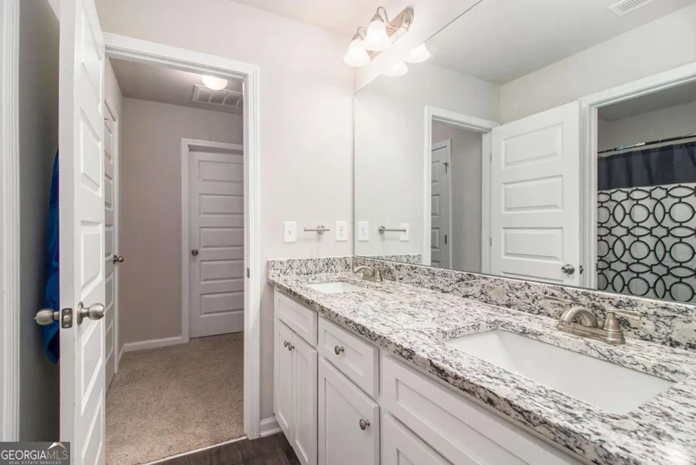 20 Richmond TRL Oxford, GA 30054