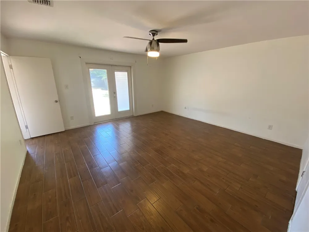 5006 Cascade Drive Corpus Christi, TX 78413