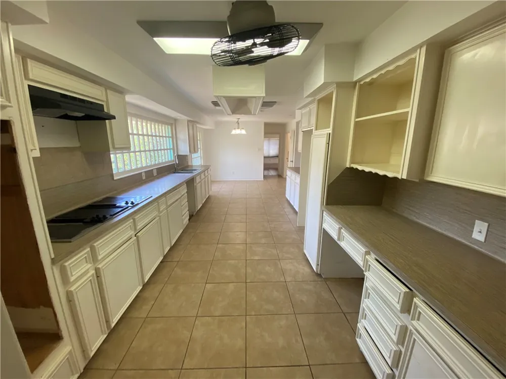 5006 Cascade Drive Corpus Christi, TX 78413