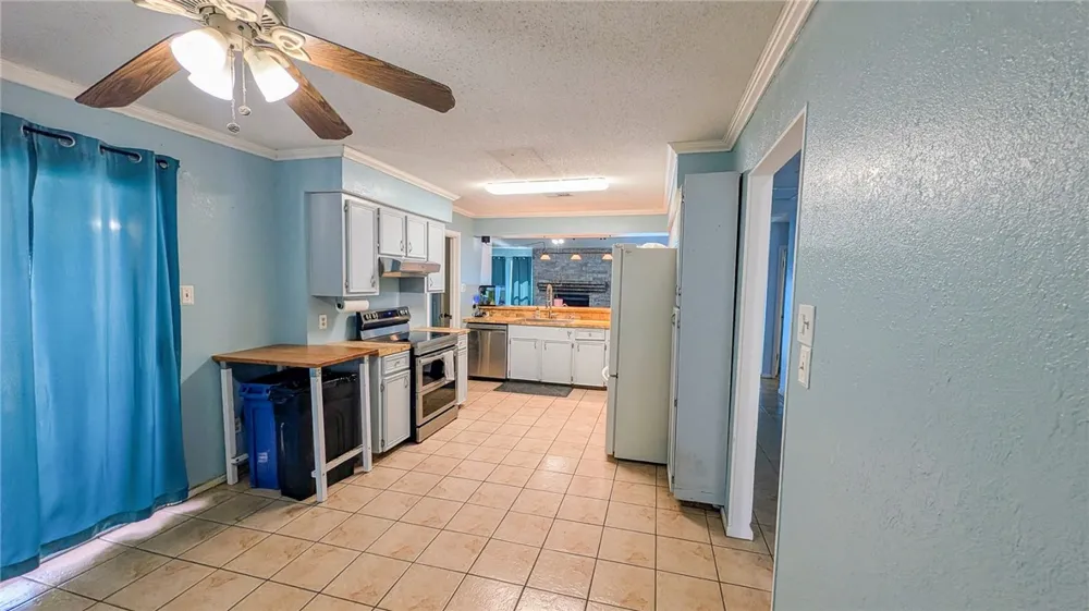 4913 Creekbend Road Corpus Christi, TX 78413