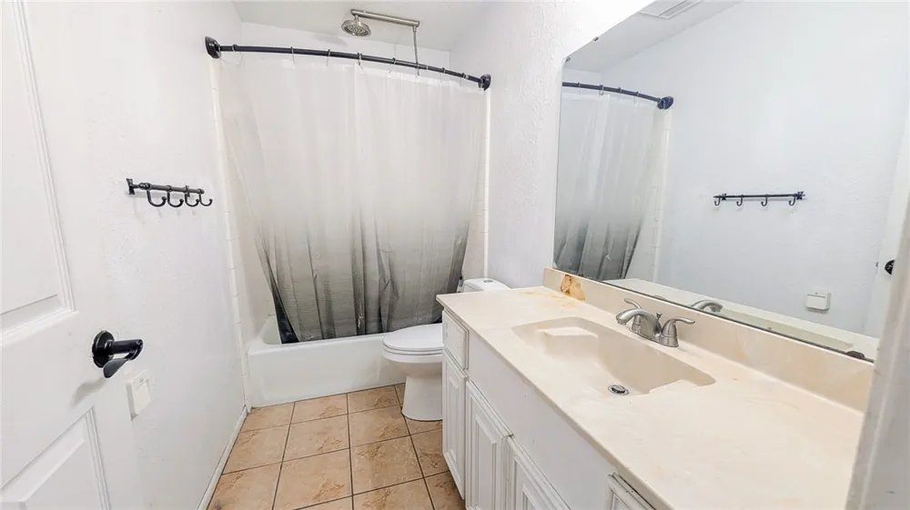 4913 Creekbend Road Corpus Christi, TX 78413