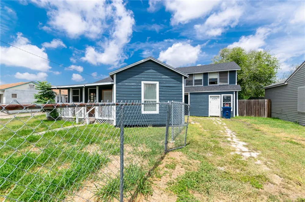 1333 Logan Avenue Corpus Christi, TX 78415
