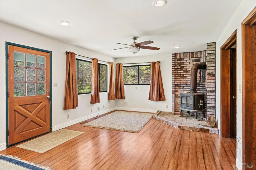 6620 Robinson Creek Road Ukiah, CA 95482
