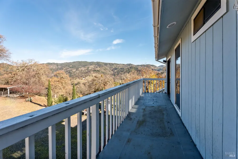 6620 Robinson Creek Road Ukiah, CA 95482