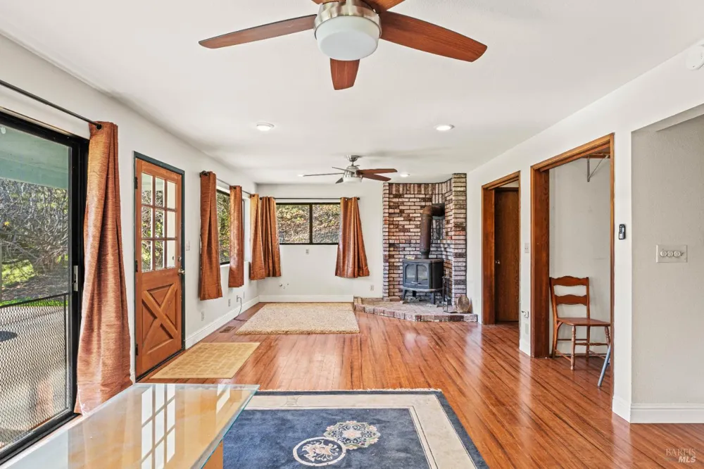 6620 Robinson Creek Road Ukiah, CA 95482