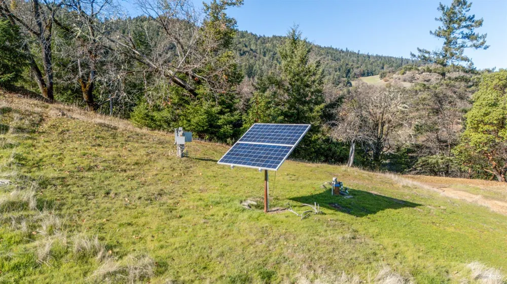6620 Robinson Creek Road Ukiah, CA 95482