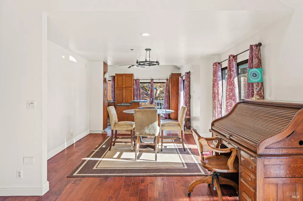 6620 Robinson Creek Road Ukiah, CA 95482