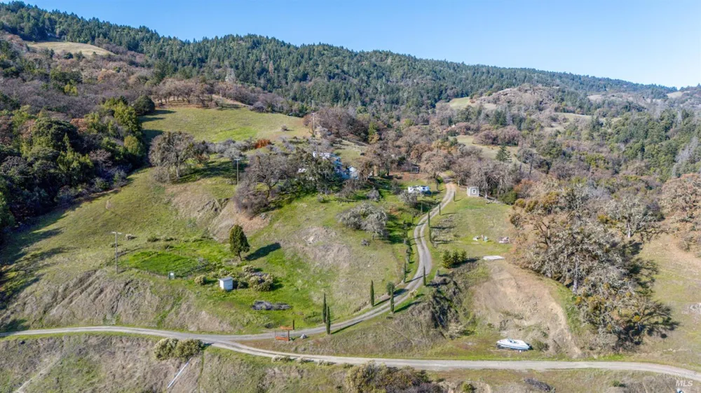 6620 Robinson Creek Road Ukiah, CA 95482