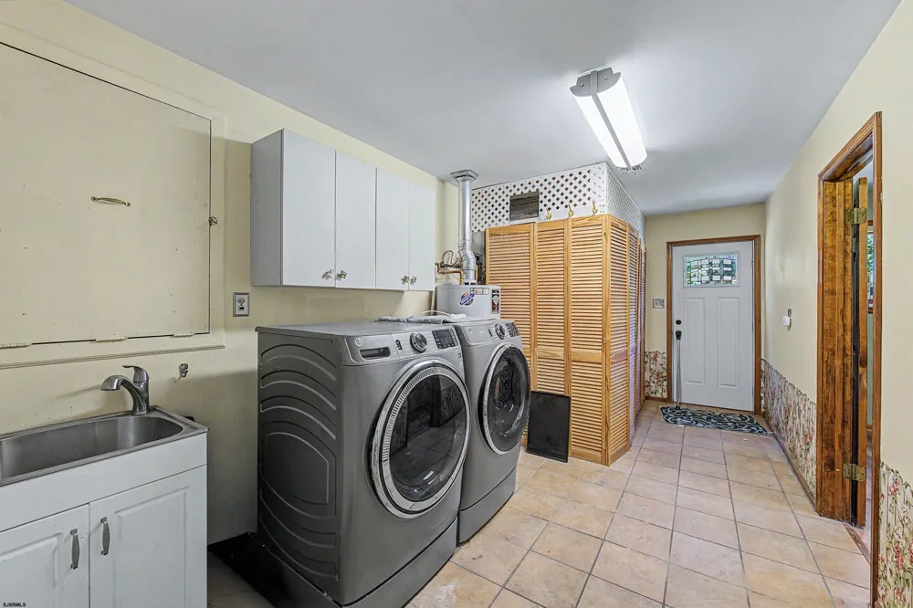 547 Gravelly Run Road Mays Landing, NJ 08330