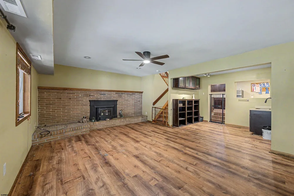 547 Gravelly Run Road Mays Landing, NJ 08330