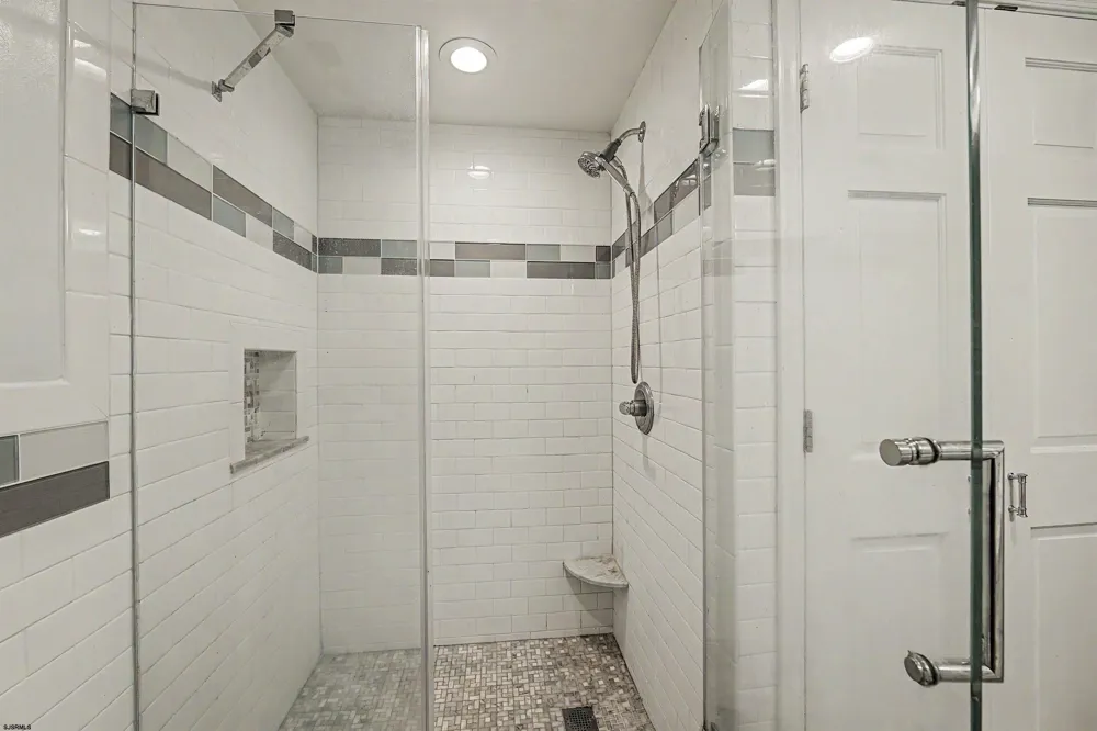 547 Gravelly Run Road Mays Landing, NJ 08330
