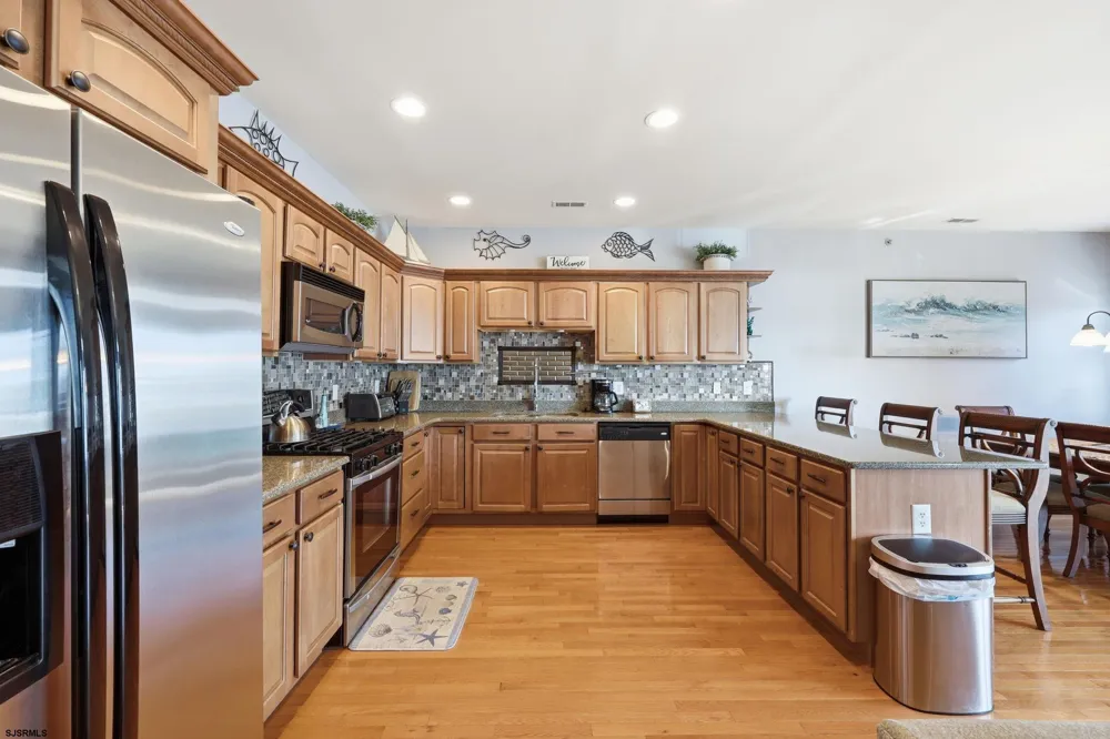 408 E Myrtle Rd Wildwood Crest, NJ 08260