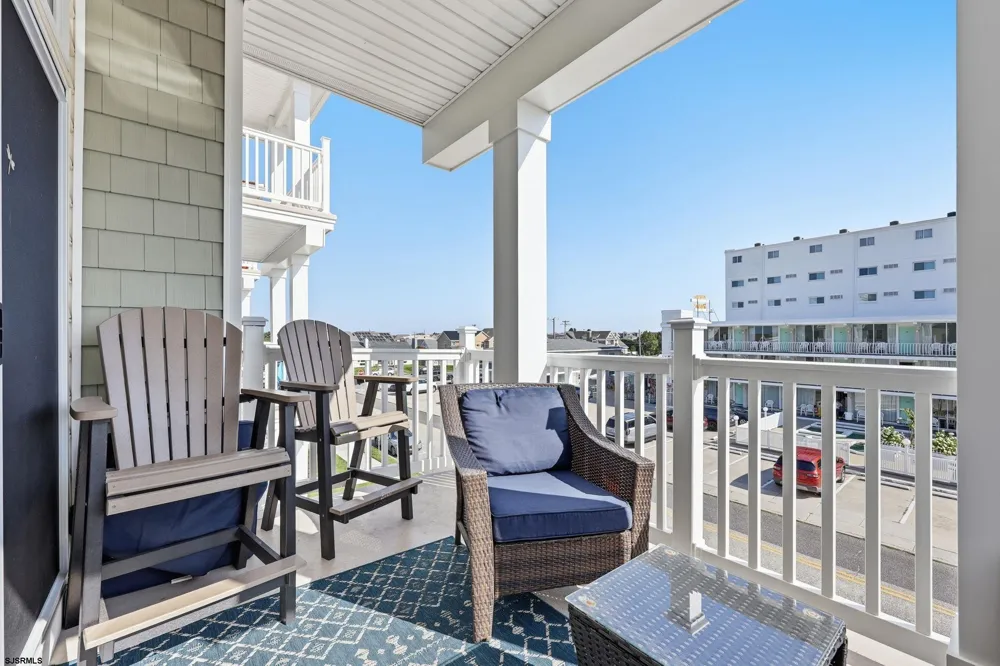 408 E Myrtle Rd Wildwood Crest, NJ 08260