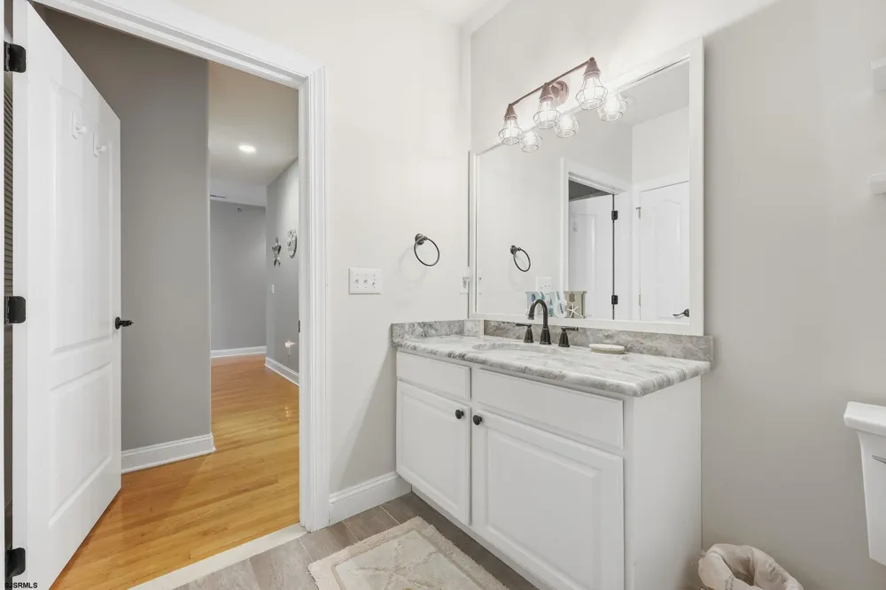 408 E Myrtle Rd Wildwood Crest, NJ 08260