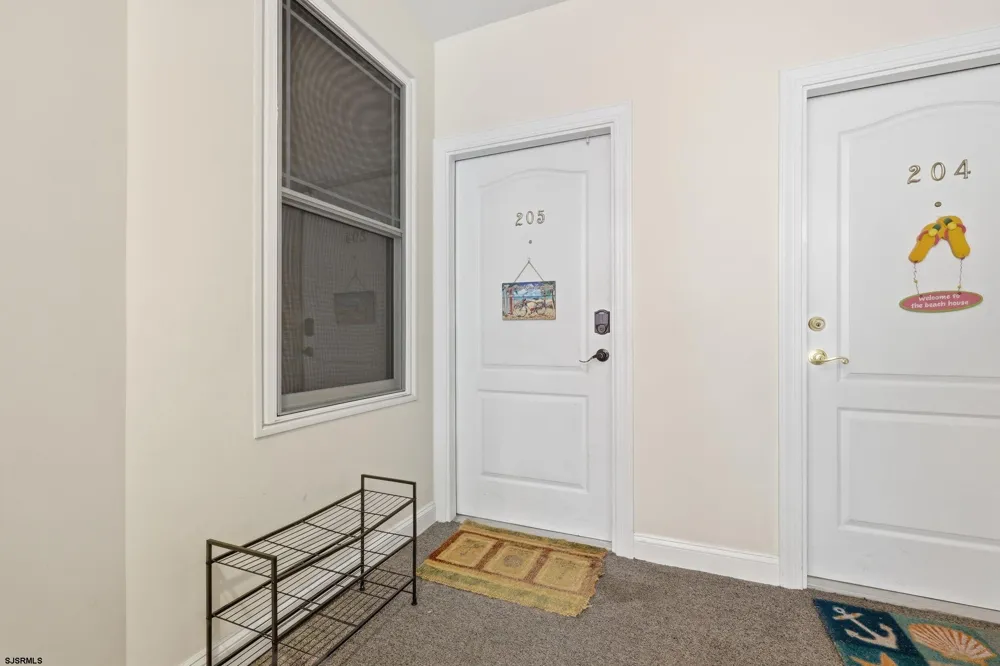 408 E Myrtle Rd Wildwood Crest, NJ 08260