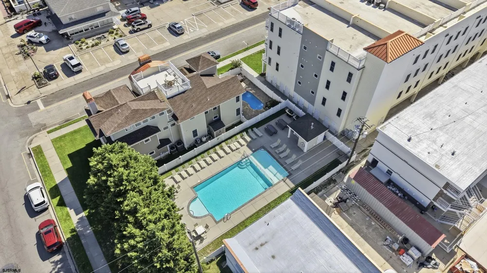 408 E Myrtle Rd Wildwood Crest, NJ 08260