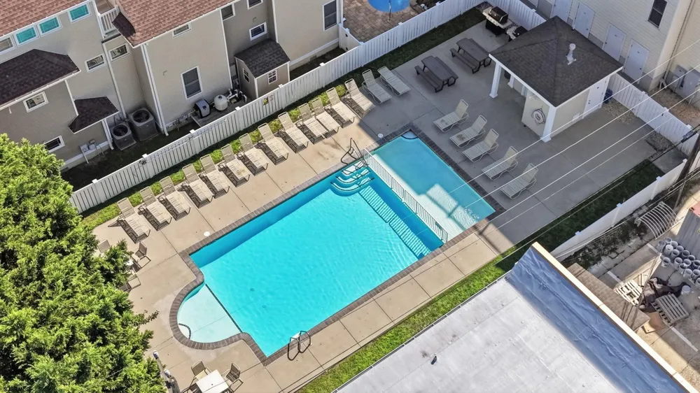 408 E Myrtle Rd Wildwood Crest, NJ 08260