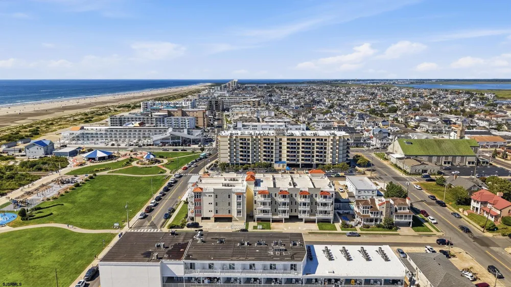 408 E Myrtle Rd Wildwood Crest, NJ 08260