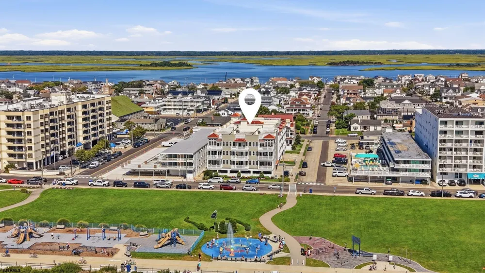 408 E Myrtle Rd Wildwood Crest, NJ 08260