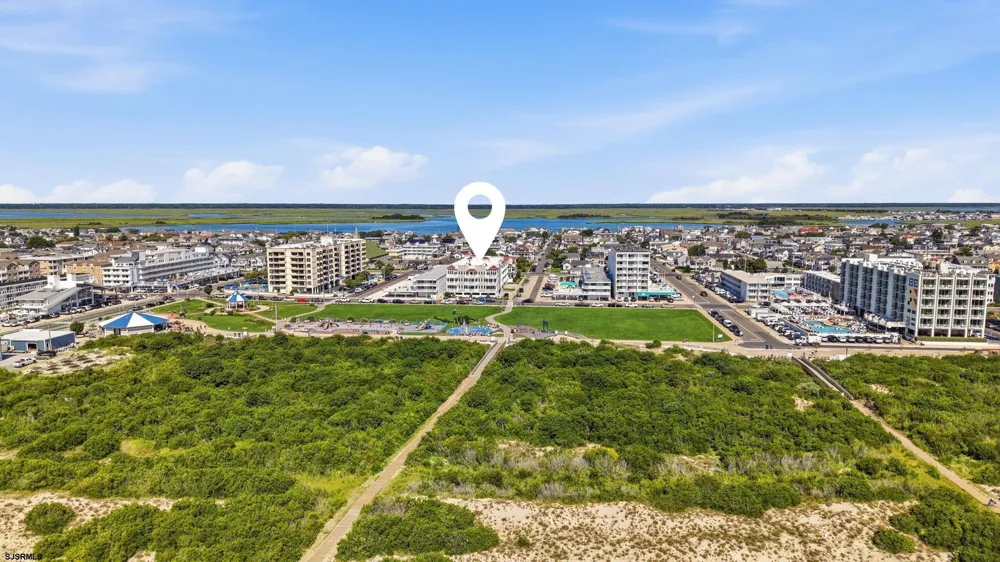 408 E Myrtle Rd Wildwood Crest, NJ 08260