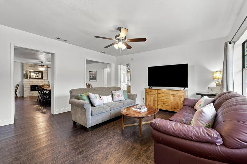 1027 Paradise Cove Road Pottsboro, TX 75076