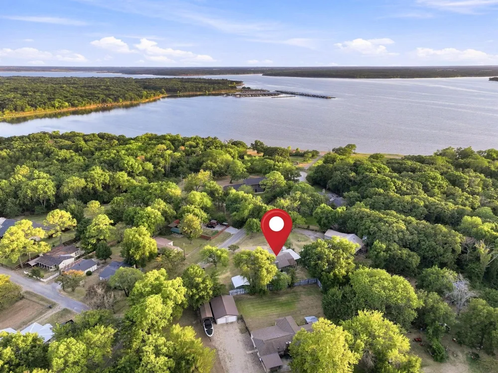 1027 Paradise Cove Road Pottsboro, TX 75076