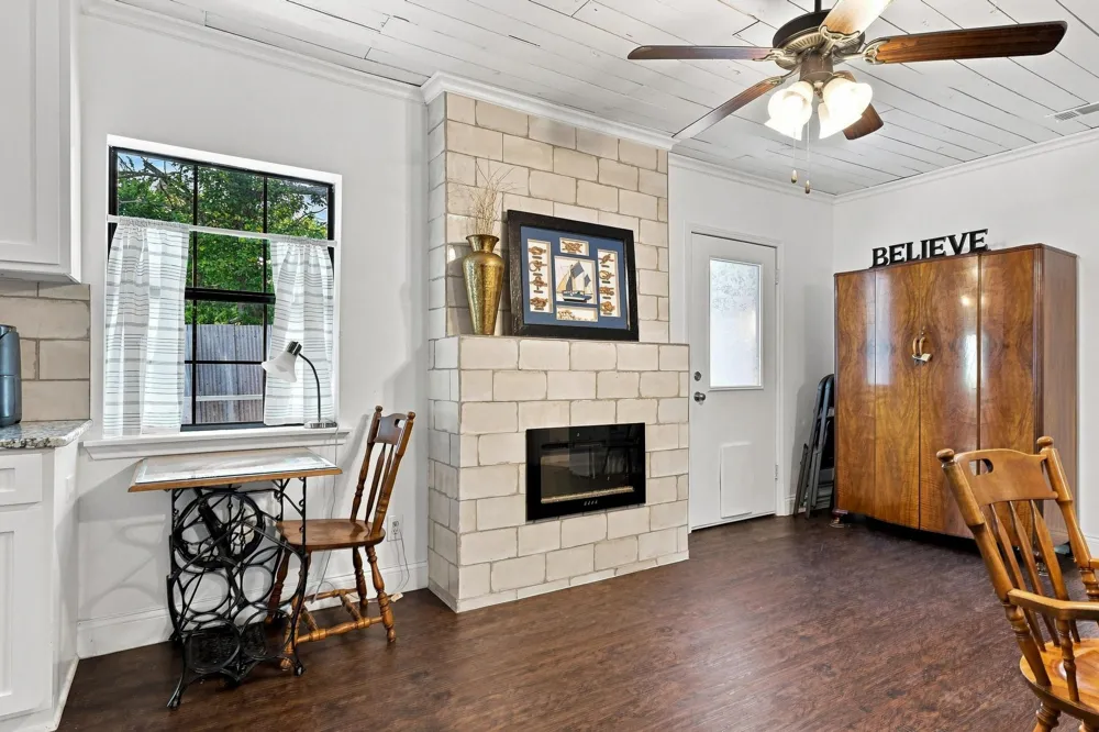1027 Paradise Cove Road Pottsboro, TX 75076