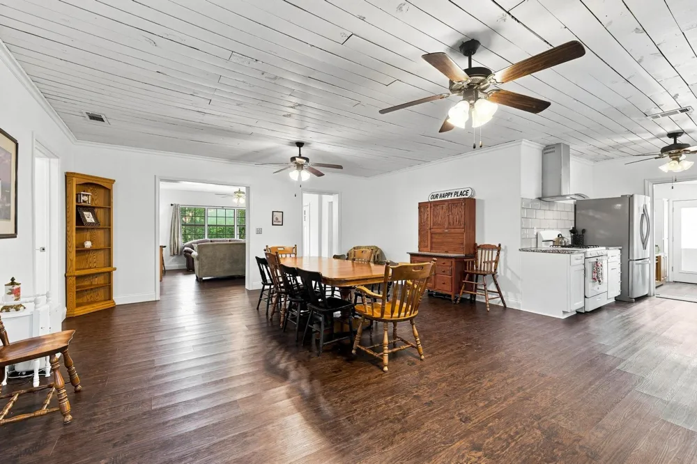 1027 Paradise Cove Road Pottsboro, TX 75076