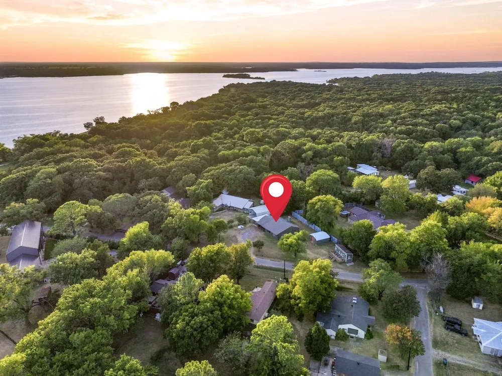 1027 Paradise Cove Road Pottsboro, TX 75076