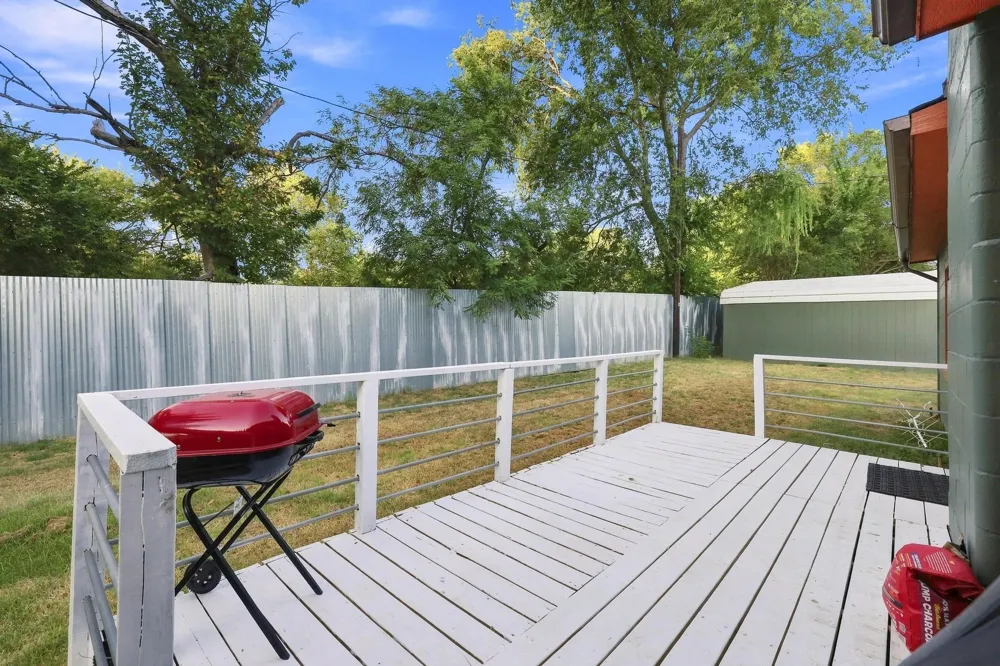 1027 Paradise Cove Road Pottsboro, TX 75076