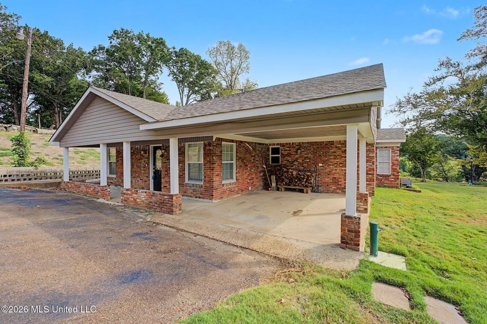 3480 Woodland Lake Road Hernando, MS 38632