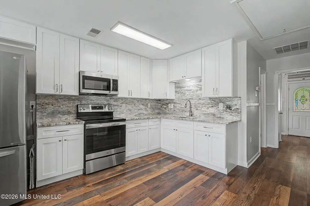 3480 Woodland Lake Road Hernando, MS 38632