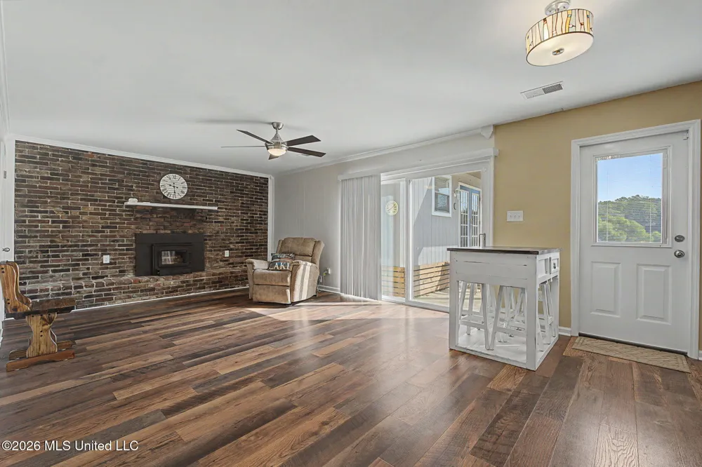 3480 Woodland Lake Road Hernando, MS 38632