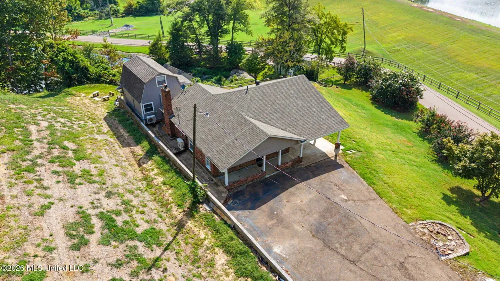 3480 Woodland Lake Road Hernando, MS 38632