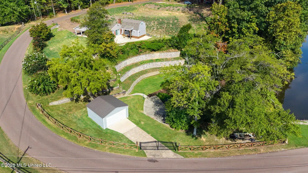 3480 Woodland Lake Road Hernando, MS 38632