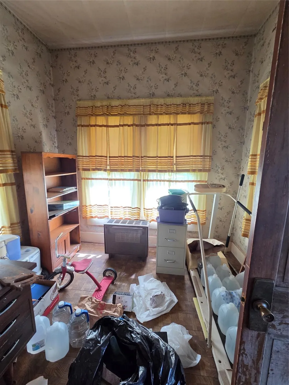 421 S La Salle Navasota, TX 77868
