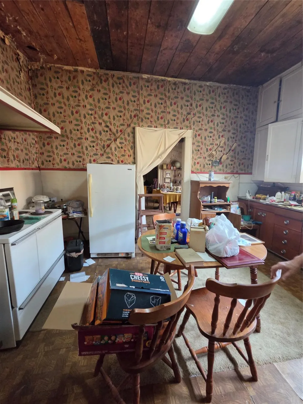 421 S La Salle Navasota, TX 77868