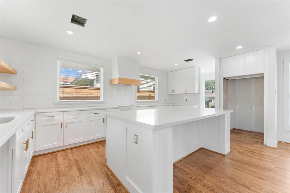 1845 Huge Oaks Street Houston, TX 77055