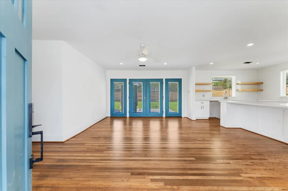 1845 Huge Oaks Street Houston, TX 77055