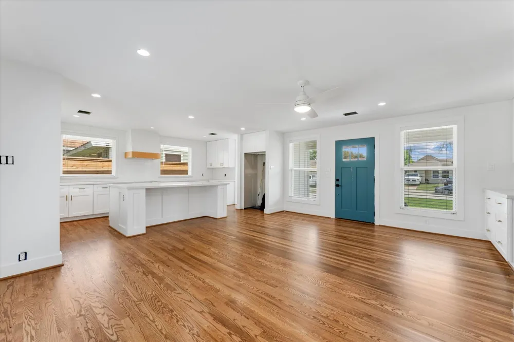 1845 Huge Oaks Street Houston, TX 77055