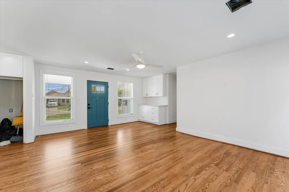 1845 Huge Oaks Street Houston, TX 77055