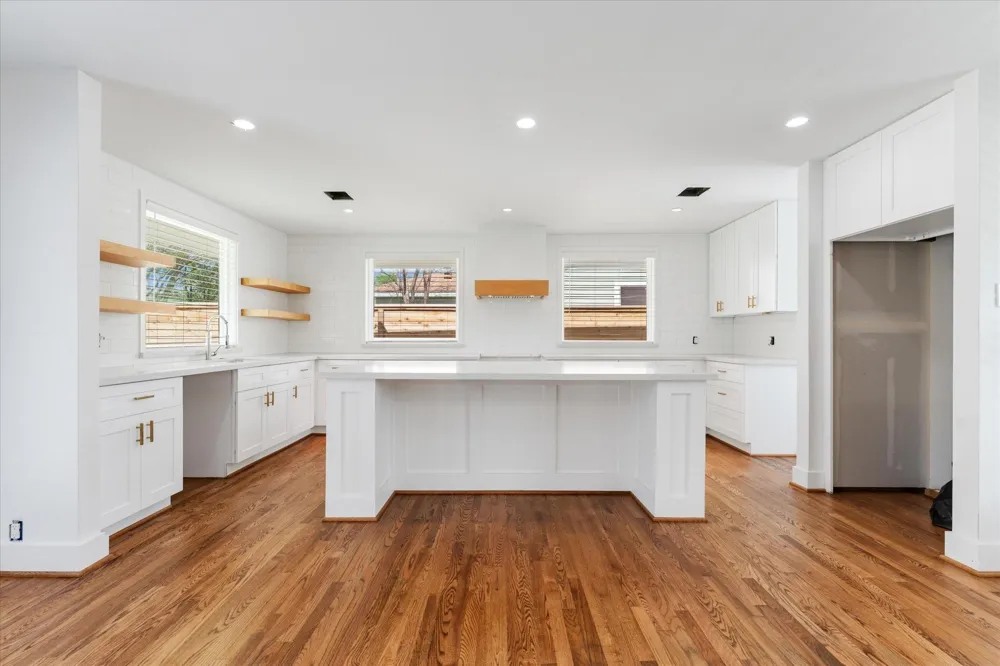 1845 Huge Oaks Street Houston, TX 77055