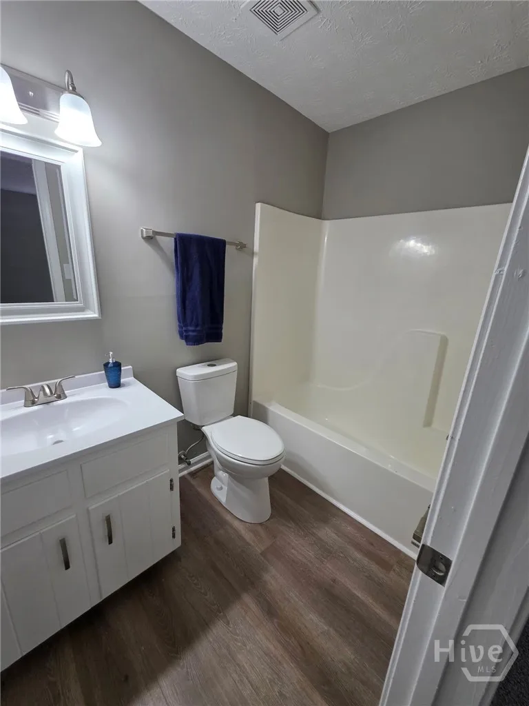 355 Big Oak Circle Athens, GA 30605